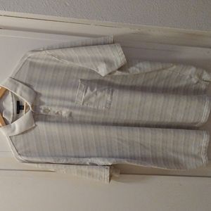 Van Heusen Polo shirt w/ chest pocket